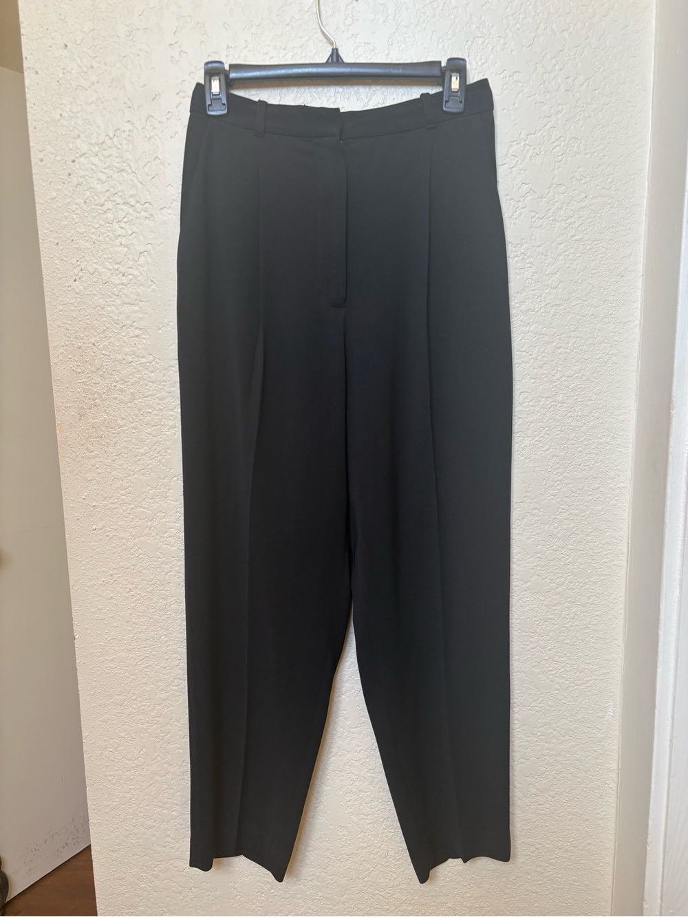 Aritzia Wilfred Black Pants 27” Inseam Black Crepette Trousers Office Business